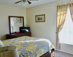 Second bedroom, different view.